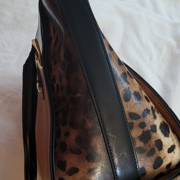 London Fog Bag - Picture 7 of 10